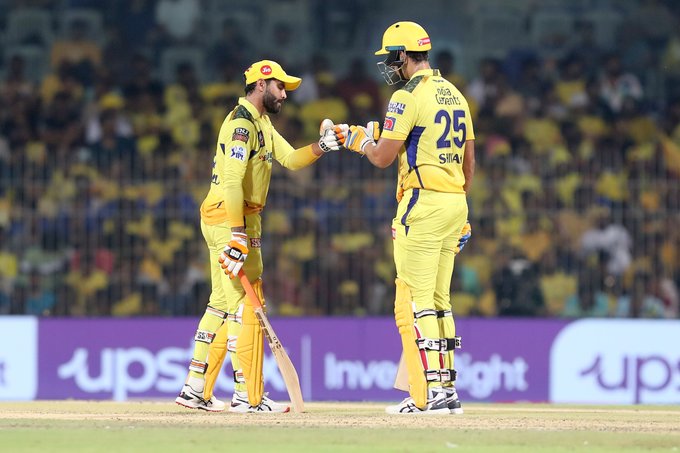 CSK vs KKR Toss Update: चेन्नई सुपर किंग्स ने जीता टॉस, पहले गेंदबाजी करने का किया फैसला