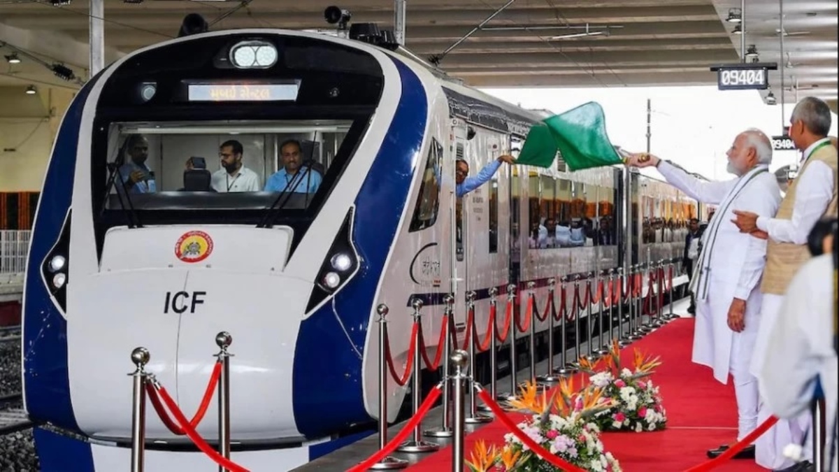 Howrah-Puri Vande Bharat Express: पश्चिम बंगाल को मिलेगा दूसरा वंदे भारत, हरी झंडी दिखाएंगे प्रधानमंत्री नरेंद्र मोदी