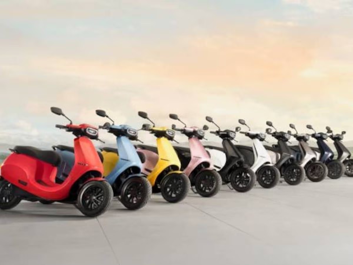 Electric Scooter Prices Hike: इलेक्ट्रिक स्कूटर अभी खरीदें और 35,000 रुपये तक बचाएं, जानें कैसे