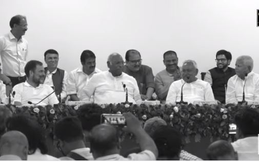 Opposition Meeting: लालू यादव ने राहुल गांधी को दी शादी करने की सलाह, बोले –  हम लोग बाराती बनेंगे