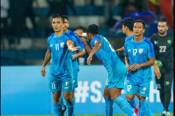 India vs Pakistan Football: हाफ टाइम तक भारत पाकिस्तान से 2-0 से आगे, कप्तान छेत्री ने दागे 2 गोल