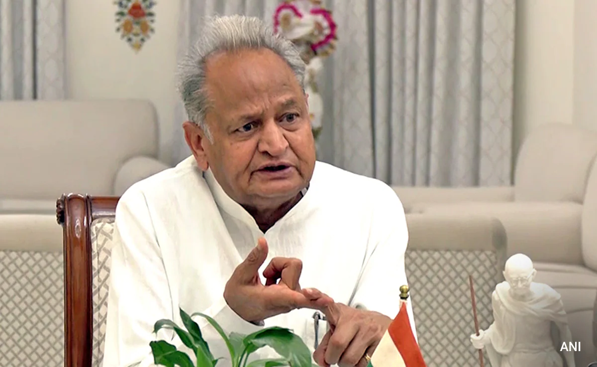 Ashok Gehlot: अशोक गहलोत बोले, चुनाव के वक्त दिल्ली में घूम-घूम कर थक जाते है नेता, जीतने के लिए करने होंगे दो काम