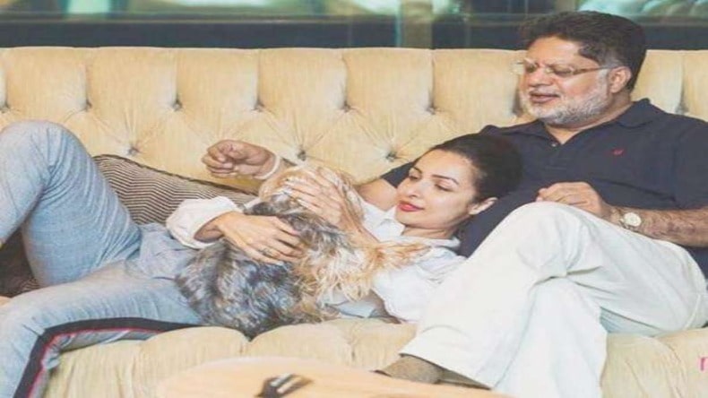 Malaika Arora Father Hospitalised: मलाइका के पापा की तबीयत हुई खराब, हॉस्पिटल में हुए एडमिट