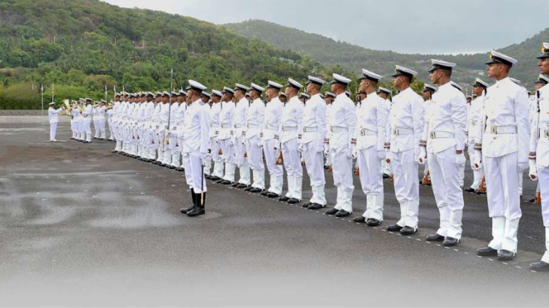 Indian Navy: इंडियन नेवी में निकली कई पदों पर भर्ती, जाने कब है आवेदन की लास्ट डेट