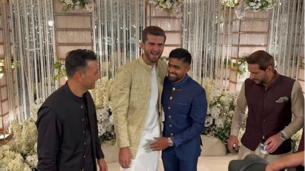 Shaheen Afridi Wedding: शाहीन ने दूसरी बार रचाई शादी, खटास भूल, बाराती बनकर पहुंचे कप्तान Babar Azam