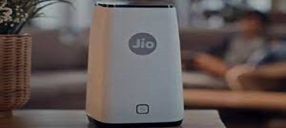 Jio AirFiber: लांच हुआ जियो एयरफाइबर, क्या होंगे फीचर्स, कैसे लगवाएं कनेक्शन; जानें सभी बड़ी बातें