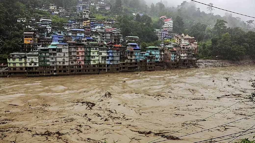 Sikkim Flood: बाढ़ के बाद सिक्किम में अब तक बरामद हुए 56 शव, 22 जवान अभी भी लापता; जानें पूरी डिटेल