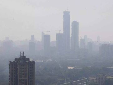 Mumbai Air Pollution: मुंबई में भी सांस लेना हुआ मुश्किल!