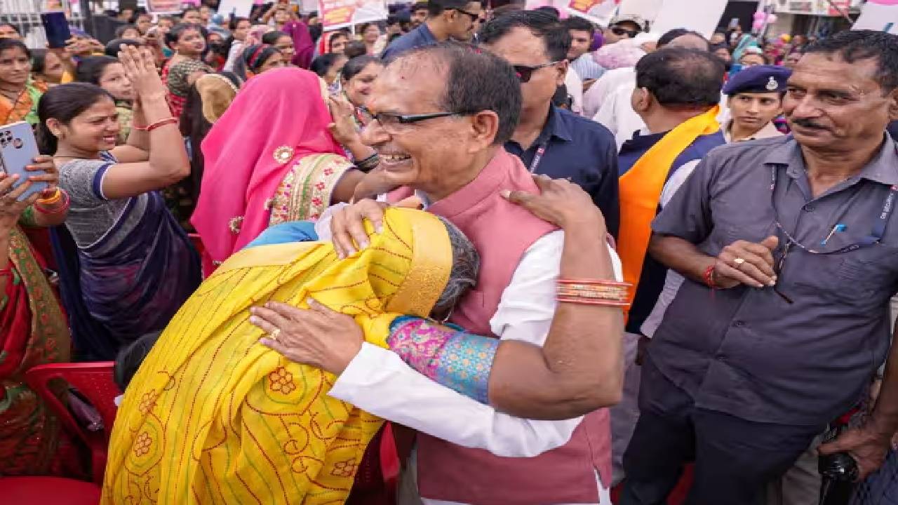 Madhya Pradesh Election Result 2023: मोदी की रणनीति ने पलट दिया पूरा गेम, युवाओं और लाडली बहनों ने दिया समर्थन