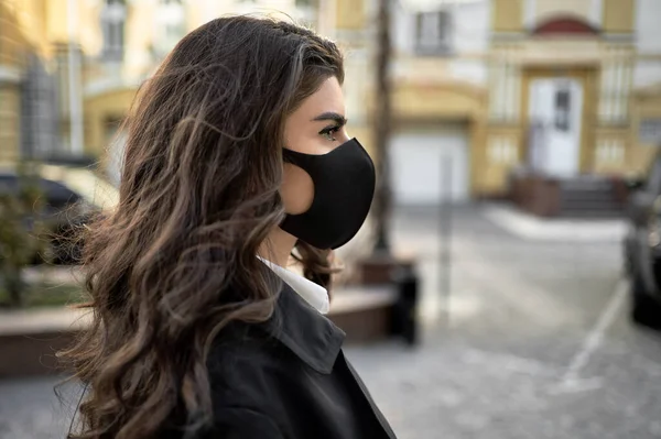 Anti Smog Mask: बढ़ते प्रदुषण का इलाज करेगा यह मास्क, यहां चल रहा ऑफर