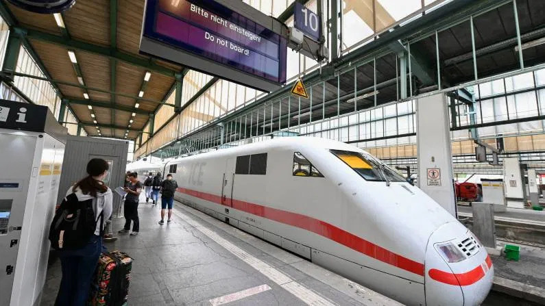 German Railway: जर्मनी के ट्रेन ड्राइवरों ने किया हड़ताल, जानें क्या है कारण