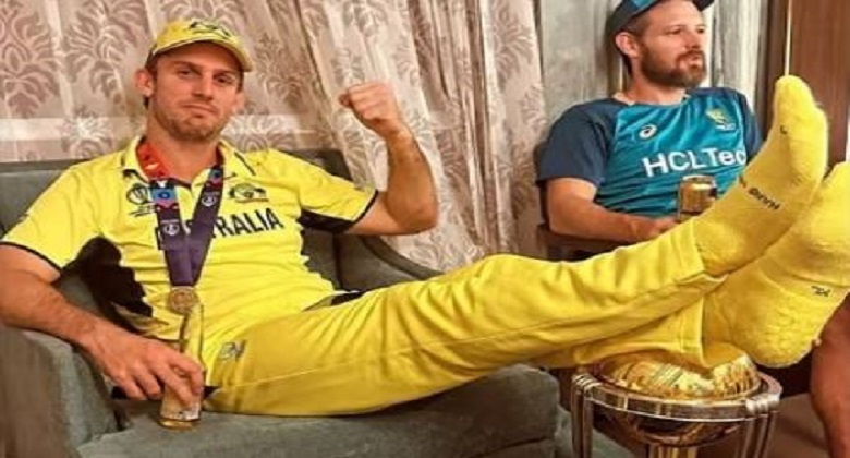 Mitchell Marsh On World Cup Trophy: विश्व कप ट्रॉफी विवाद पर मिचेल मार्श ने तोड़ी चुप्पी, दिया यह बयान