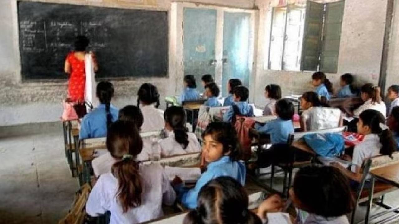 Madhya Pradesh: छात्र ने लगाए 'जय श्री राम' के नारे, शिक्षक ने कर दी पिटाई, जानें क्या है पूरा मामला