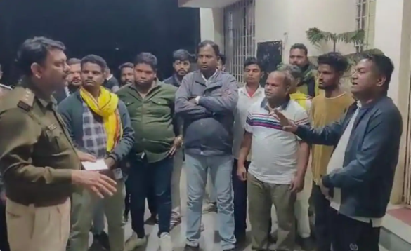 MP News: मध्यप्रदेश में दलित शख्स के साथ बेदर्दी से मारपीट, वीडियो वायरल होने के बाद मामला आया सामने