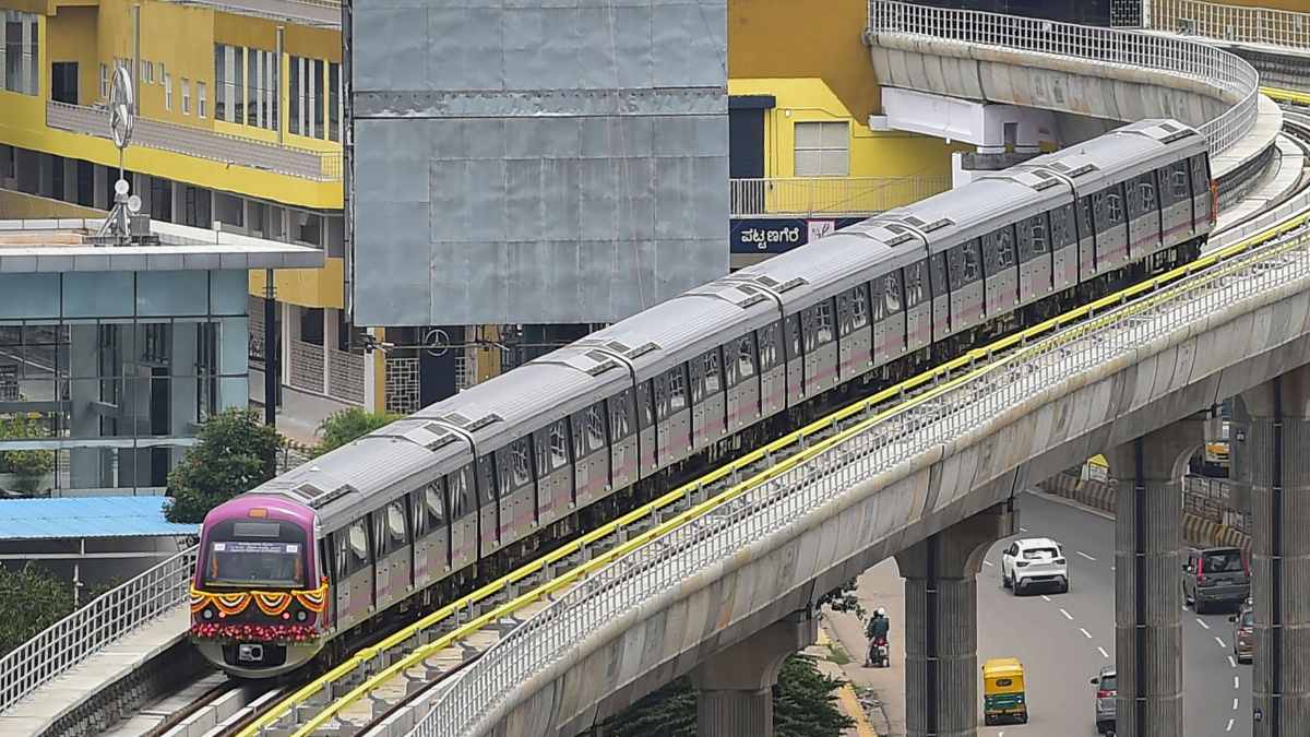 Driverless Train: बेंगलुरु में पहुंची पहली ड्राइवरलेस मेट्रो, एडवांस रेडियो टेक्नोलॉजी के साथ लैस