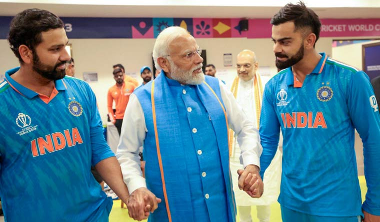 WC 2023: मोहम्मद शमी ने वनडे विश्व कप 2023 के हार के बाद खिलाड़ियों के साथ पीएम मोदी के बातचीत का किया खुलासा