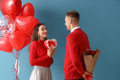 Valentine’s Day 2024: प्‍यार का रंग लाल ही क्यों? कोई और कलर क्‍यों नहीं, जानिए दिलचस्प वजह