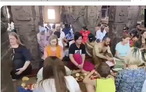 Russian on Sanatana Dharma: बड़ी संख्या में रूसी भक्तों ने तिरुपति के श्रीकालाहस्ती मंदिर में राहु केतु पूजा में लिया भाग