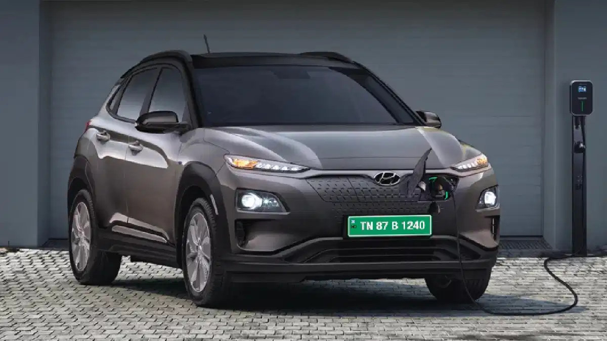 Hyundai Top EV: हुंडई की इस EV पर मिल रहा 4 लाख का डिस्काउंट, खरीदने के लिए मची लूट