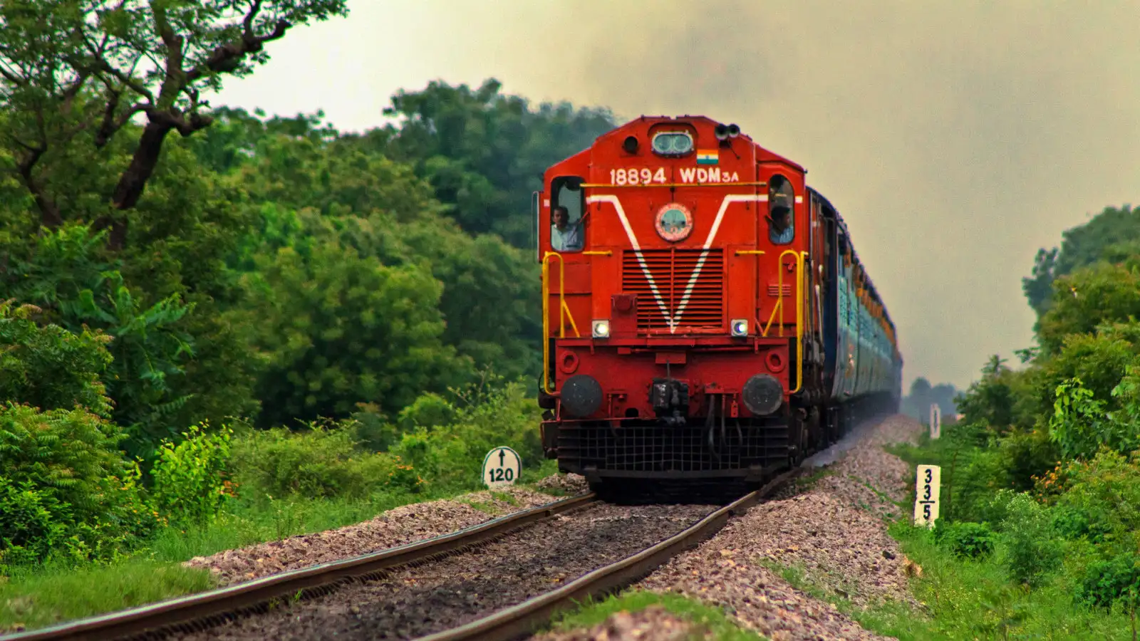 Indian Railway: रेलवे ने तैयार किया नया सॉफ्टवेयर, ट्रेन में भी मिलेगी हवाई जहाज की तरह मनपसंद सीट