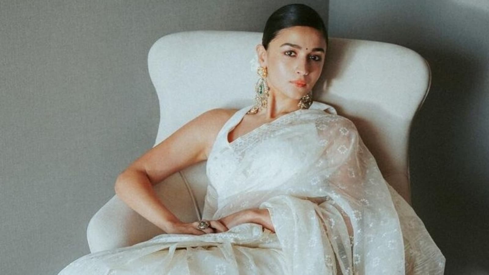 Alia Bhatt की स्पाई यूनिवर्स को लेकर आया बड़ा अपडेट, इस दिग्गज एक्टर की हुई एंट्री