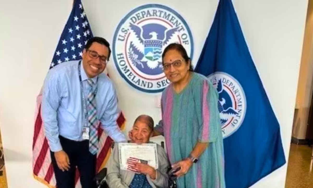 USCIS Website: 99 साल की उम्र में भारतीय महिला को मिली अमेरिकी नागरिकता, नेटिजन्स ने उठाए सवाल