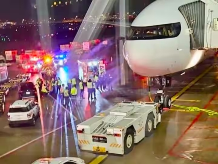 Air Canada Boeing Jet  Fire: एयर कनाडा बोइंग जेट की इंजन में लगी आग, करवानी पड़ी आपातकालीन लैंडिंग-Indianews