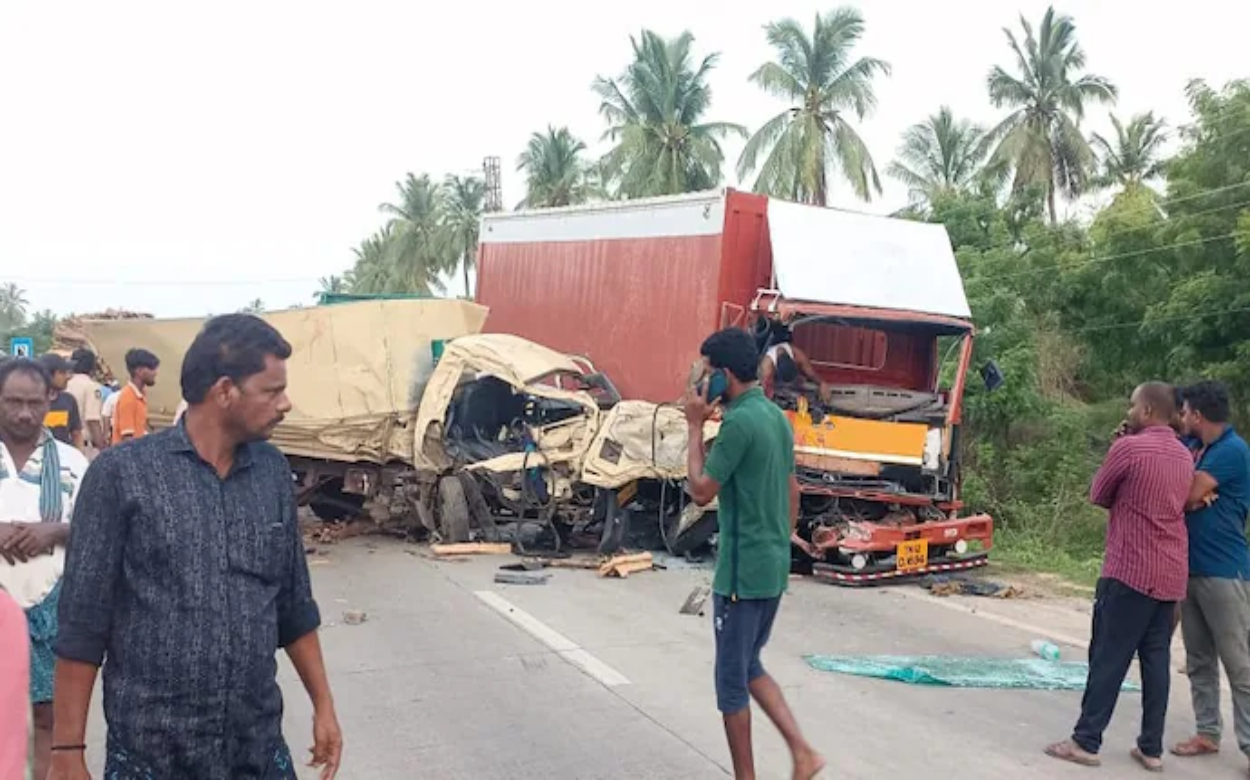 Andhra Pradesh: आंध्र प्रदेश के सड़क पर दिखा तेज रफ्तार का कहर, वैन और ट्रक के टक्कर में 6 लोंगो की मौत-Indianews