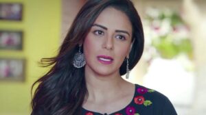 Mona Singh Get Angry At Paparazzi