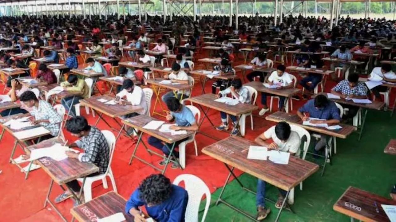 Paper Leak Law: NEET-NET को लेकर विवाद जारी, केंद्र ने अधिसूचित किया पेपर लीक विरोधी कानून -IndiaNews