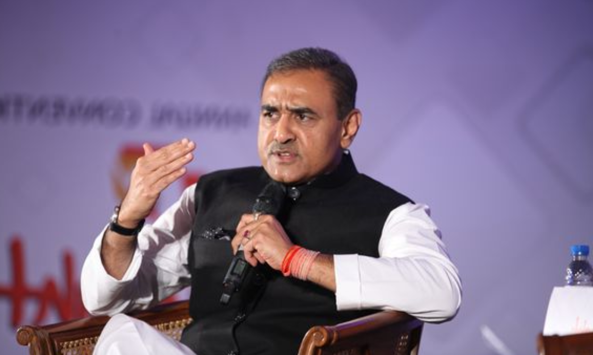 Praful Patel: जांच एजेंसी की कार्रवाई अवैध, प्रफुल्ल पटेल को 180 करोड़ रुपये का मुंबई घर मिला वापस -IndiaNews