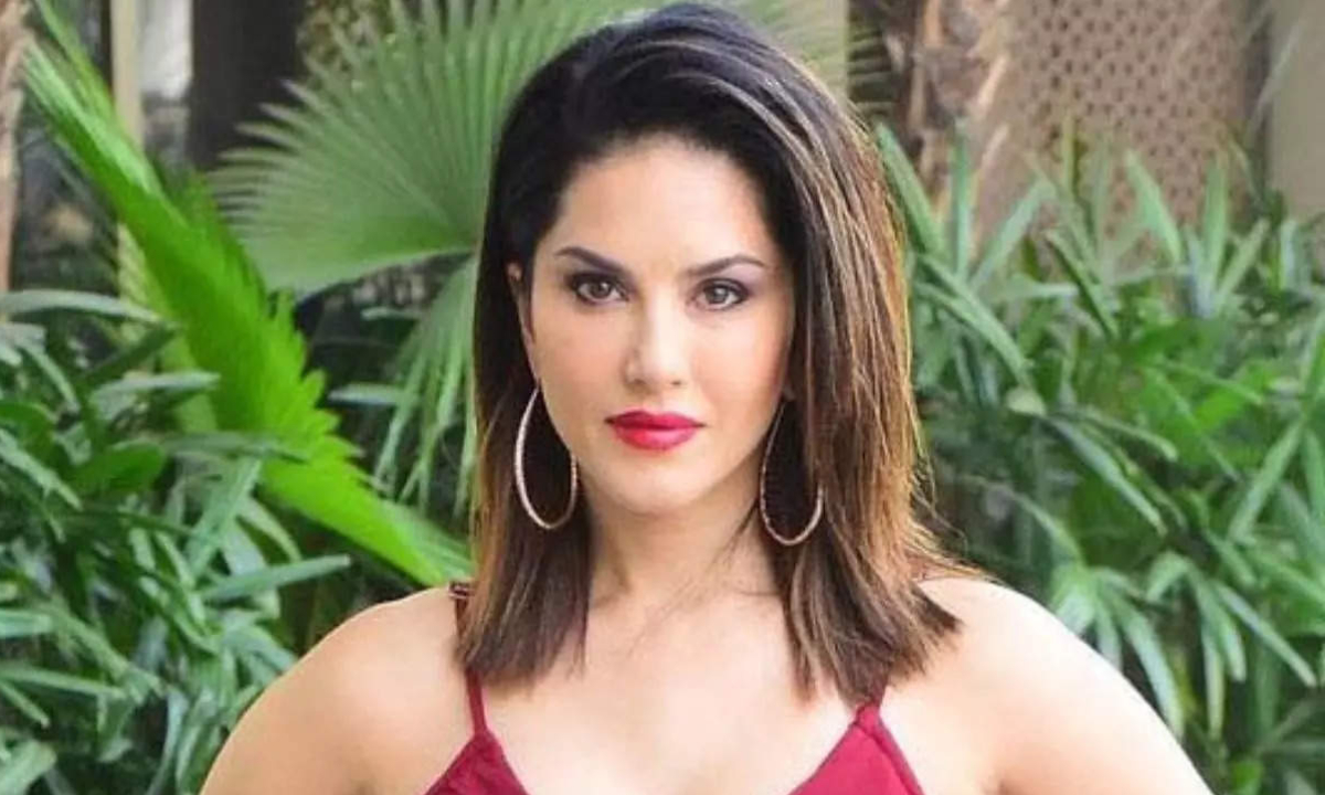 केरल विश्वविद्यालय के कुलपति ने Sunny Leone के प्रोग्राम पर लगाई रोक, वजह जान हो जाएंगे हैरान -IndiaNews