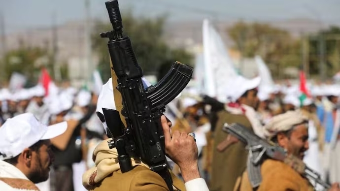 UN officials detained by Houthis: यमन में हौथी विद्रोहियों का आतंक, UN के इतने कर्मचारियों को हिरासत में लिया-Indianews