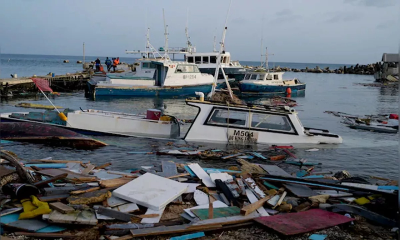 Hurricane Beryl: अमेरिका में बेरिल तूफान से मची तबाही, आठ लोगों की मौत; लाखों घरों की बिजली गायब