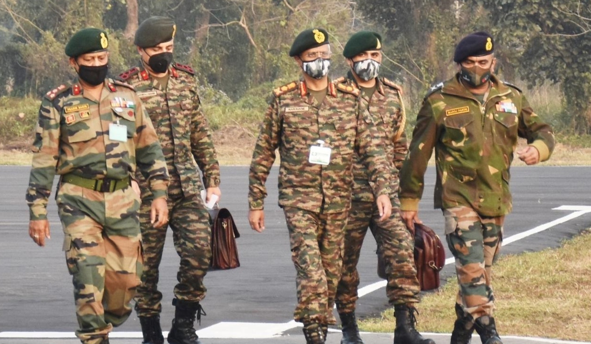 Indian Army की ताकत के आगे 'पाकिस्तानी बैट' धड़ाम, जानें क्या है Pak BAT और कैसे बिल में छुपकर करता है काम?