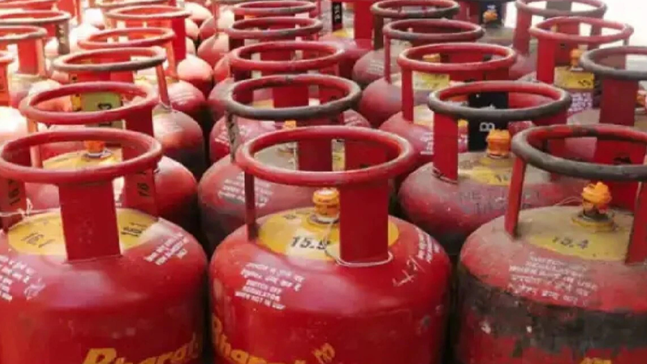 MP LPG Cylinder News: अब बिना कोड नहीं मिलेगा गैस सिलेंडर, सिम बदलने वालों को होगी परेशानी