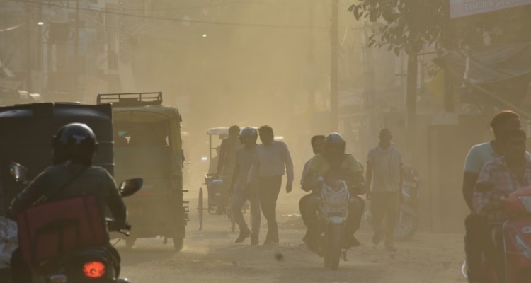 AQI 231: यूपी के 5 शहरों की हवा सबसे अधिक खराब, गाजियाबाद दूसरे और हापुड़ तीसरे नंबर पर