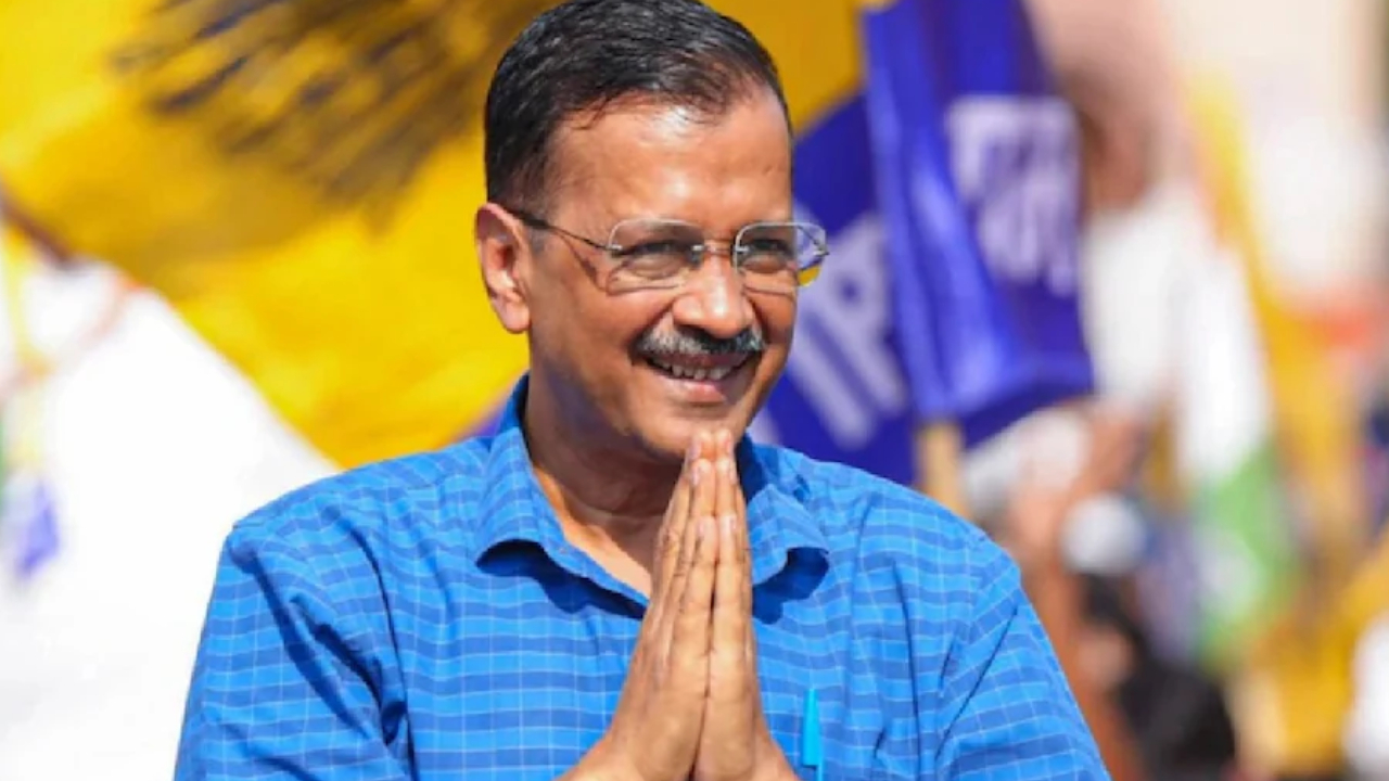 Arvind Kejriwal Today News: 'चलो बुलावा आया है…', पत्नी सुनीता संग कहां चले अरविंद केजरीवाल ? जानें यहां