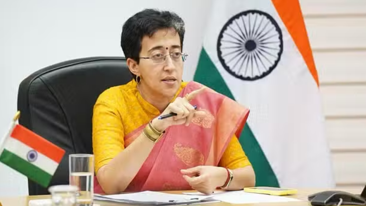 CM Atishi Meeting: दिल्ली में बढ़ते प्रदूषण पर चिंता, CM आतिशी ने की उच्चस्तरीय बैठक