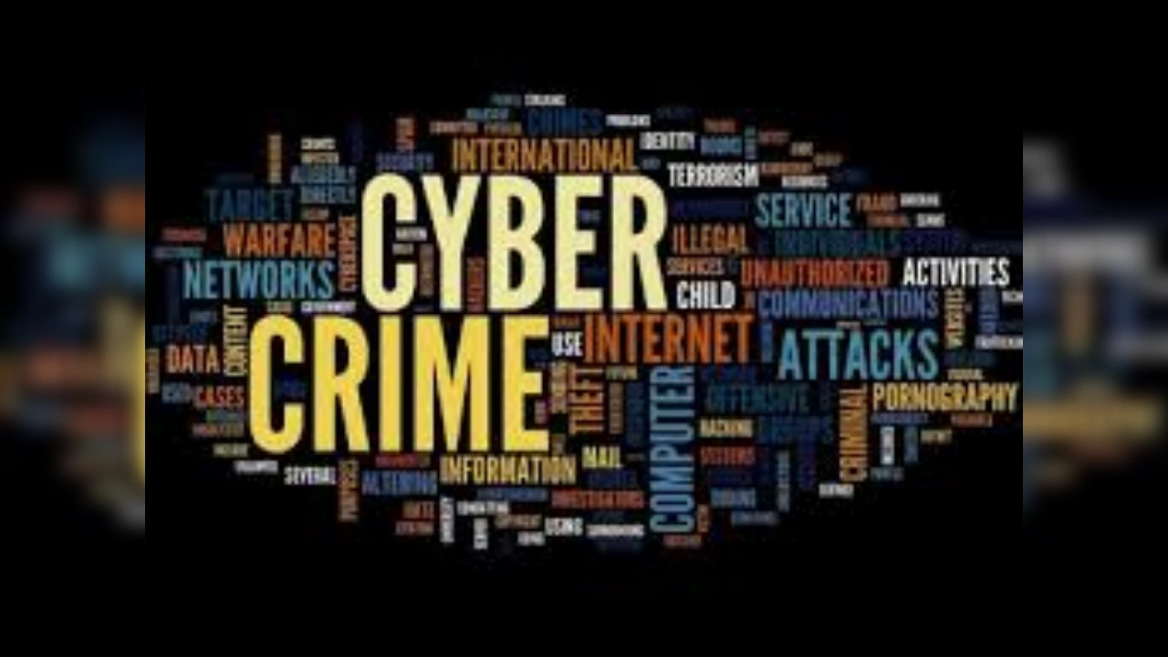 Cyber Crime: अनजानों से कॉल पर रहें सतर्क! एक लापरवाही कर सकती खाता खाली, जानें खबर