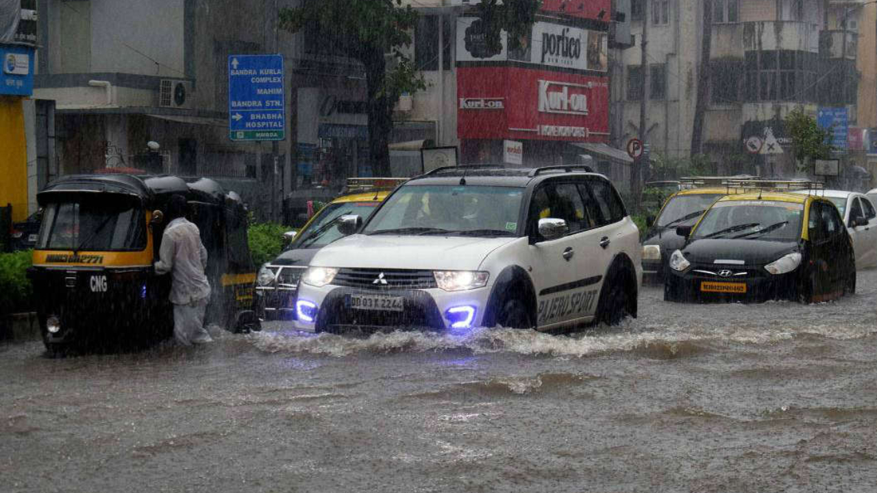 MP Weather Forecast: एमपी में फिर से बरसेंगे बादल, बारिश के साथ वज्रपात का अलर्ट जारी