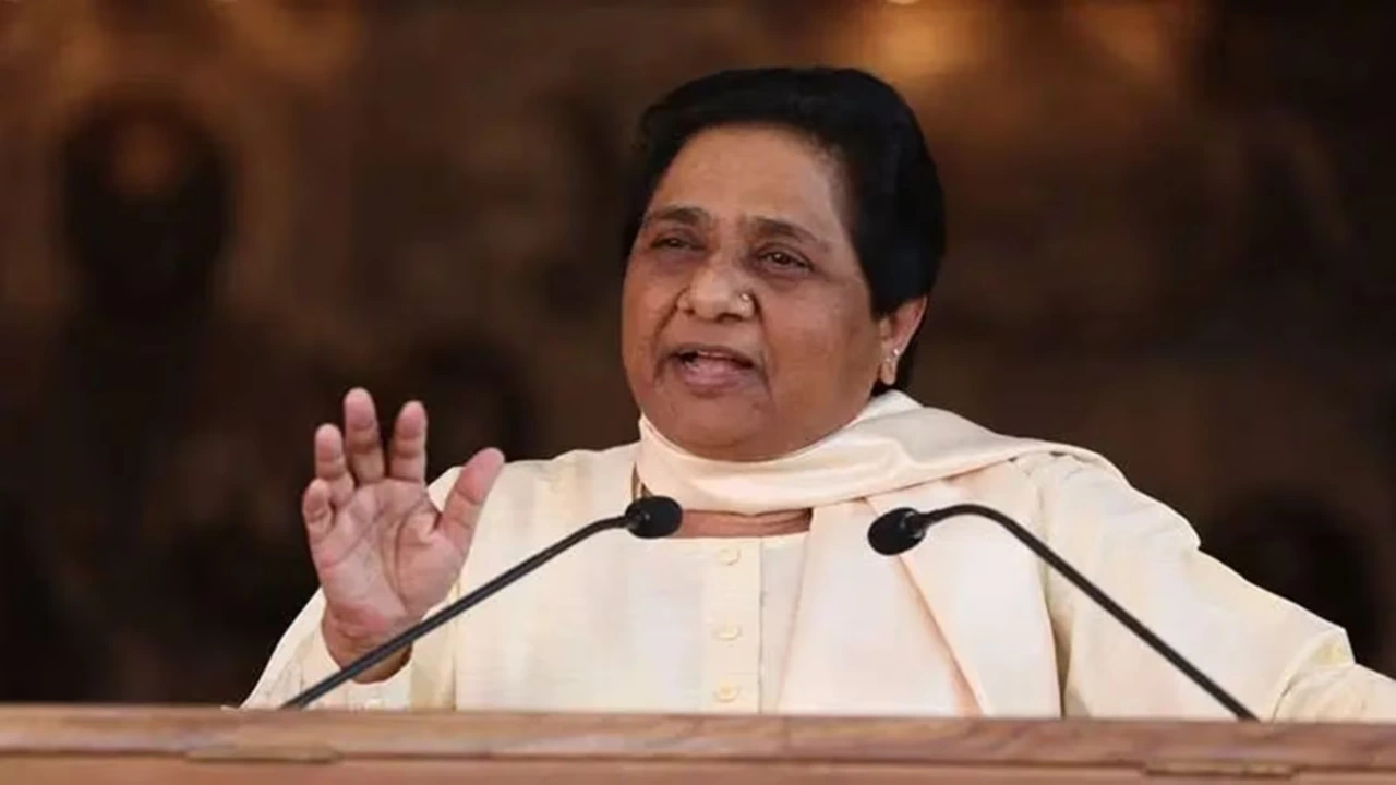 Mayawati: मायावती ने बीजेपी, कांग्रेस, सपा को बताया बहुजन समाज के राह में बाधा, पढ़िए क्या कुछ कहा?