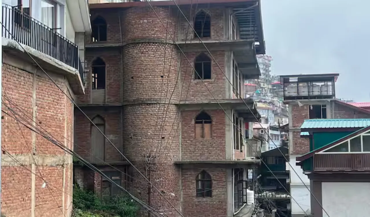 Sanjauli Masjid Vivad: हाई कोर्ट पहुंचा संजौली मस्जिद विवाद मामला, लोकल रेजिडेंट ने दायर की याचिका; की ये बड़ी मांग