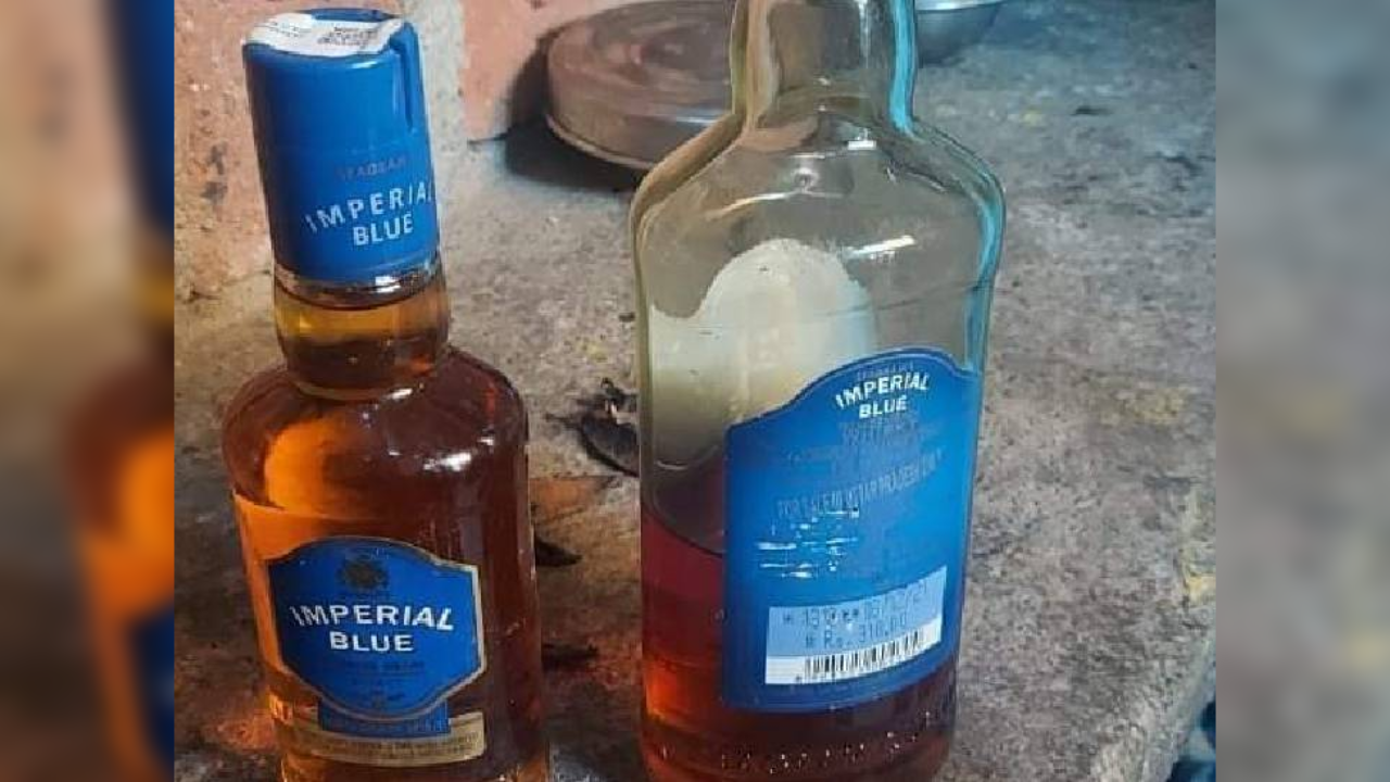 Dausa Liquor smuggling case:  चुनाव ड्यूटी में लगी सरकारी गाड़ी में ये क्या मिला? देखते ही पुलिस के उड़े होश