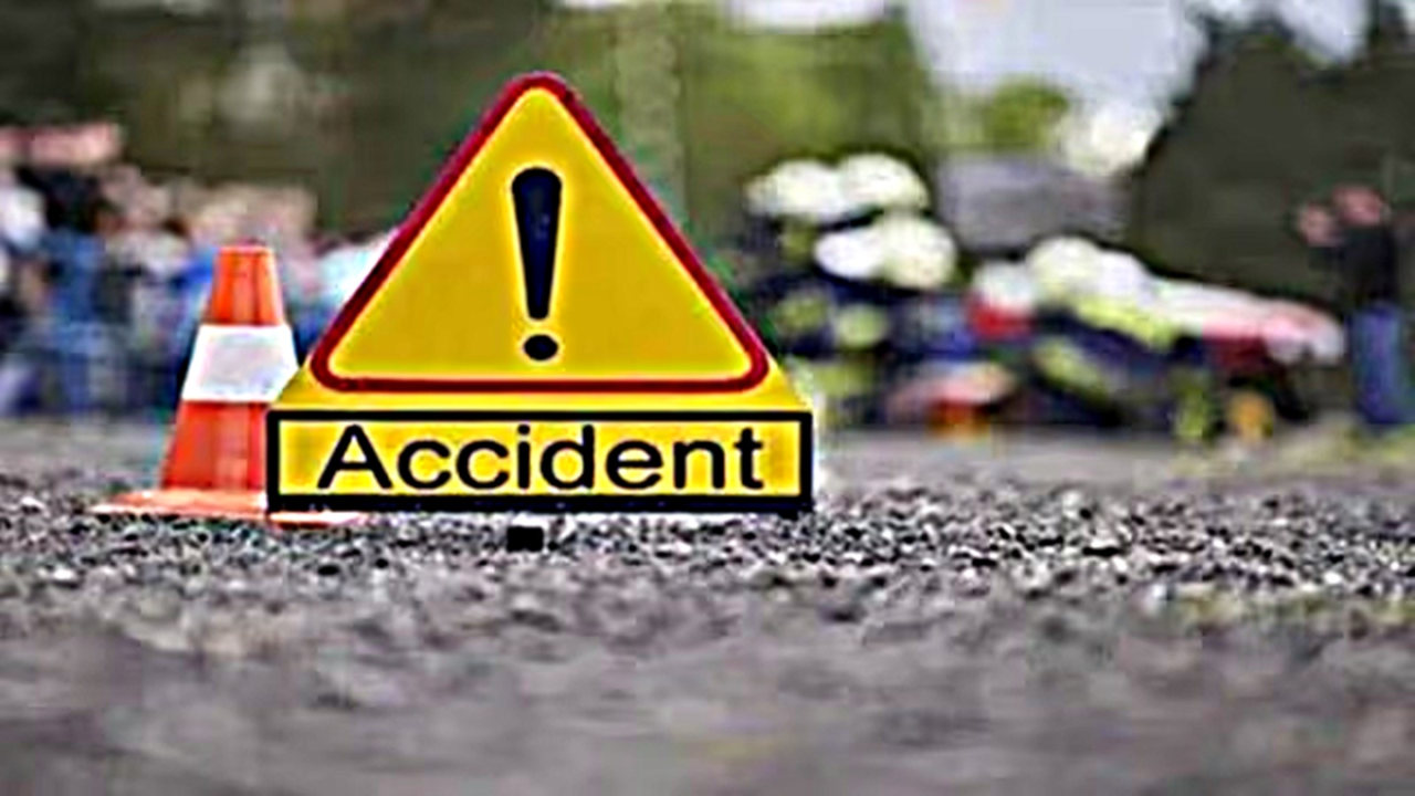 Kangra Accident: दिल दहला देने वाला हादसा! बस और टैक्सी की भयंकर टक्कर, दो लोग गंभीर रूप से घायल