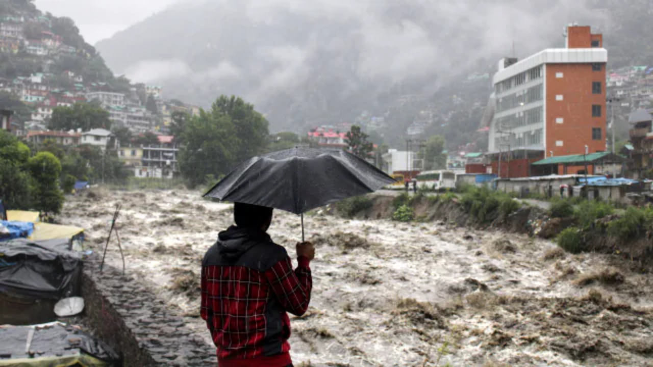 Himachal Weather: हिमाचल में बिगड़ सकता है मौसम, आने वाले 5 दिन रहेंगे खतरनाक; जानें वजह