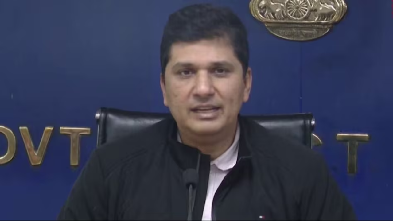 Saurabh Bharadwaj: सौरभ भारद्वाज का  LG पर बड़ा आरोप, बोले-' हिंदुओं के त्योहार मनाने पर भी रोक…'