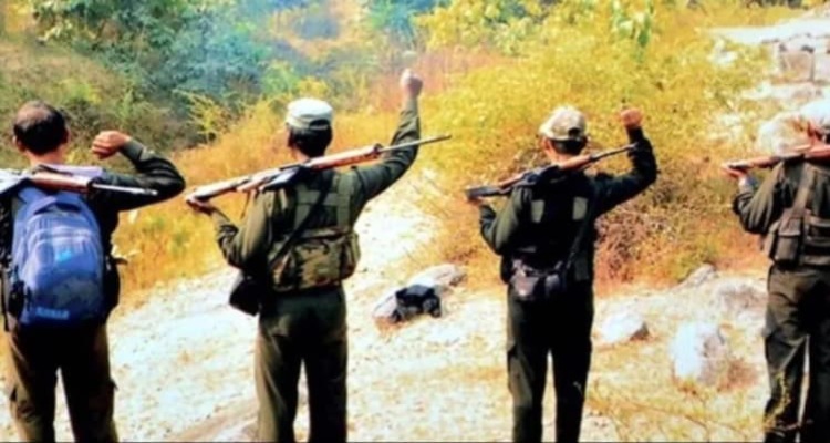 Sukma Naxal Attack: बाजार में ड्यूटी कर रहे जवानों पर नक्सलियों ने किया हमला, 1 जवान की हालत गंभीर