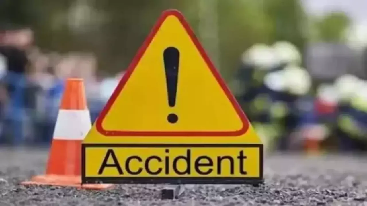 Bijnor Accident News: बिजनौर में दर्दनाक हादसा! कार और ऑटो की टक्कर, दूल्हा-दुल्हन समेत कई लोगों की मौत