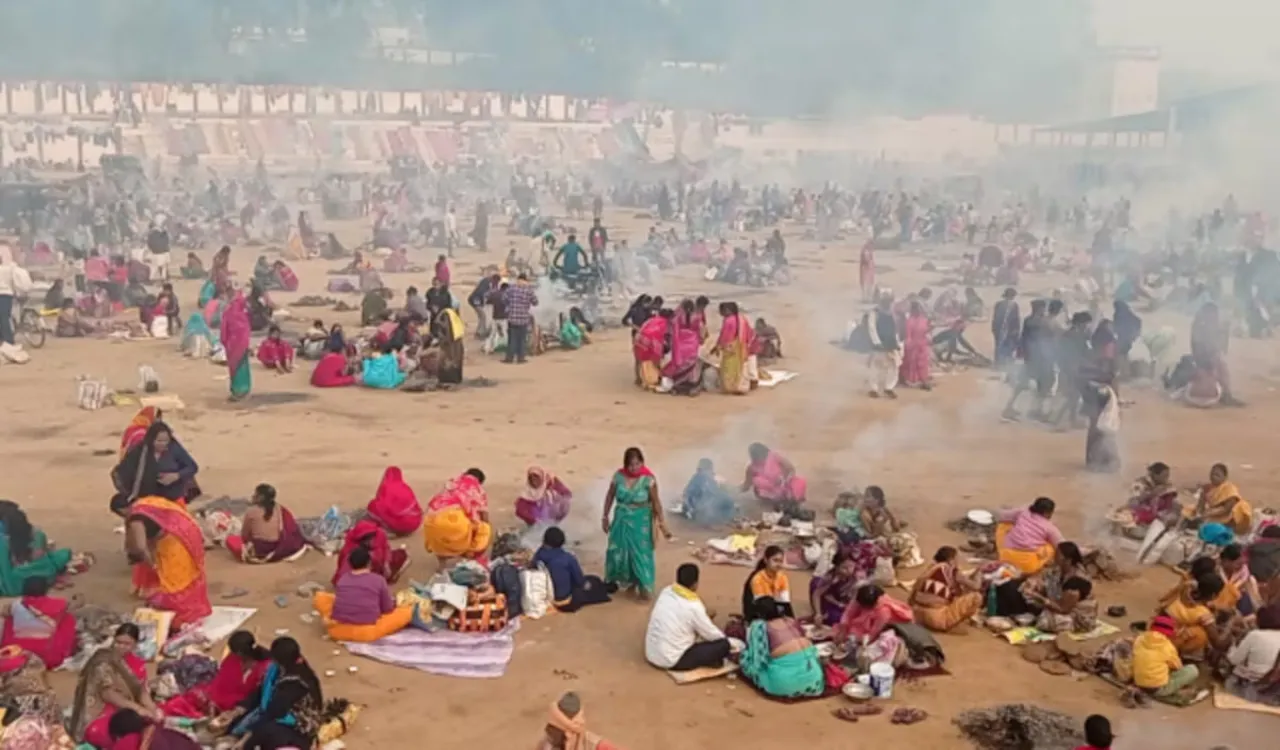 Buxar Panchkoshi Mela : पंचकोसी परिक्रमा के अंतिम दिन बक्सर में हुआ धुंआ धुंआ, लाखों श्रद्धालुओं ने ग्रहण किया लिट्टी-चोखा का महाप्रसाद